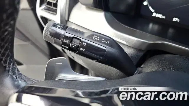 Kia Sorento 2023 — Фото 18/20