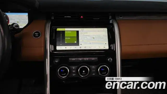 Land Rover Discovery 5 2018 — Фото 14/20