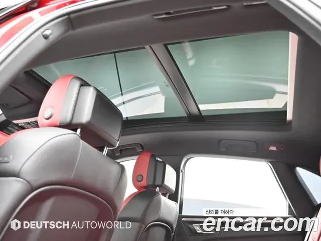 Porsche Macan 2021 — Фото 17/20