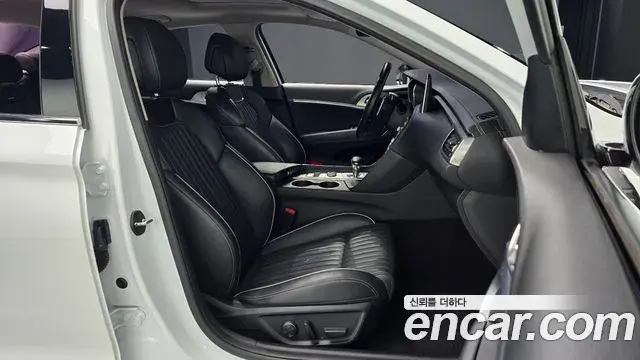 Genesis G70 2018 — Фото 10/20