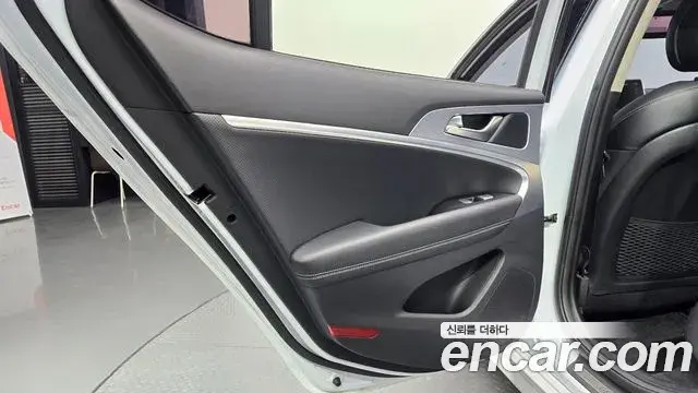 Genesis G70 2018 — Şəkil 14/31