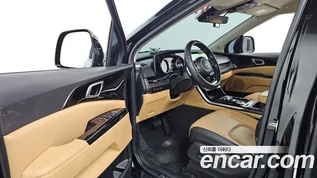 Kia Carnival 2022 — Фото 10/20