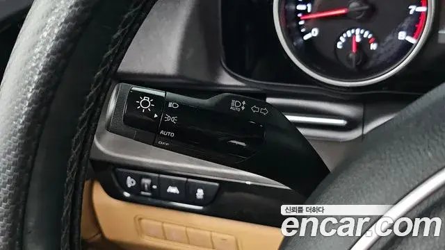Kia Carnival 2022 — Фото 20/20