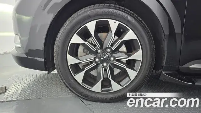 Kia Carnival 2022 — Фото 5/20