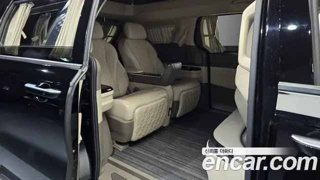 Kia Carnival 2022 — Фото 11/20
