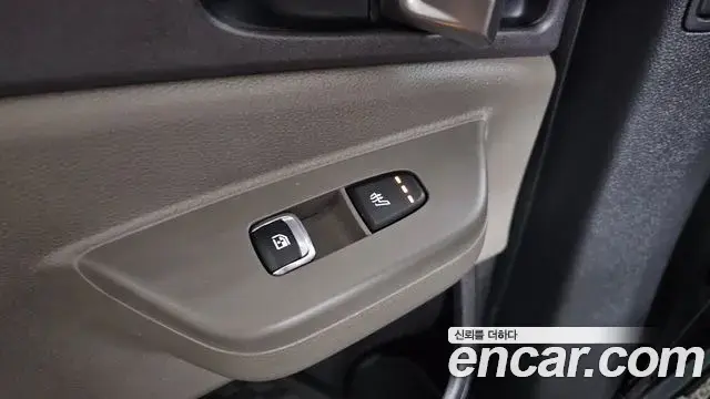 Kia Carnival 2024 — Фото 19/20