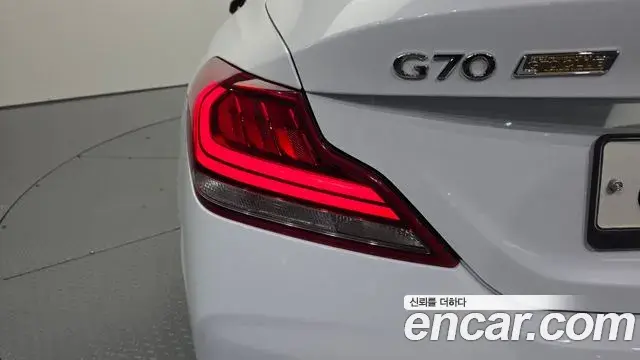 Genesis G70 2019 — Photo 4/37
