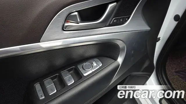Genesis G70 2019 — Photo 33/37