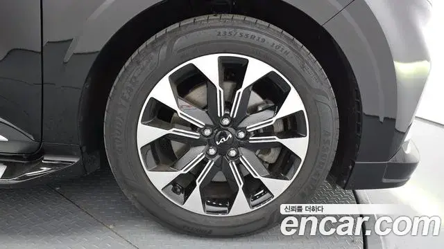 Kia Carnival 2022 — Фото 5/20