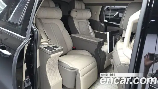 Kia Carnival 2022 — Фото 11/20