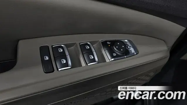 Kia Carnival 2025 — Фото 20/20