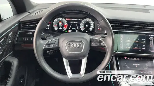 Audi Q7 2021 — Фото 13/20