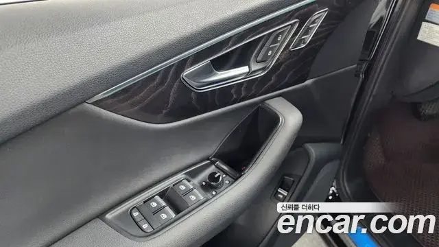 Audi Q7 2021 — Фото 18/20
