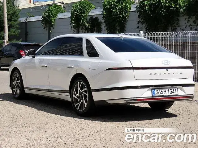 Hyundai Grandeur 2023 — Фото 2/20