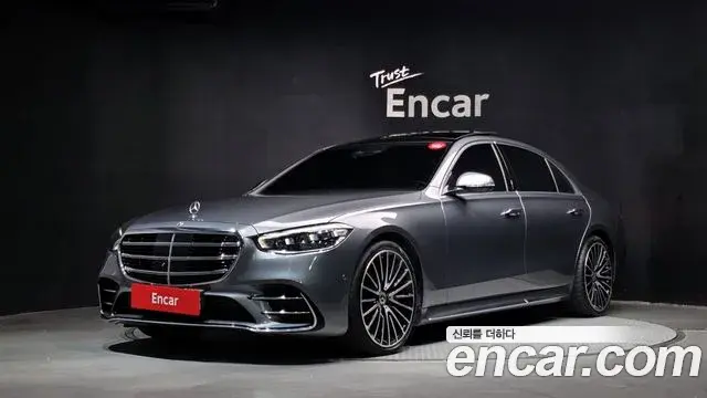 Mercedes-Benz S-Class 2021 — Photo 11/34