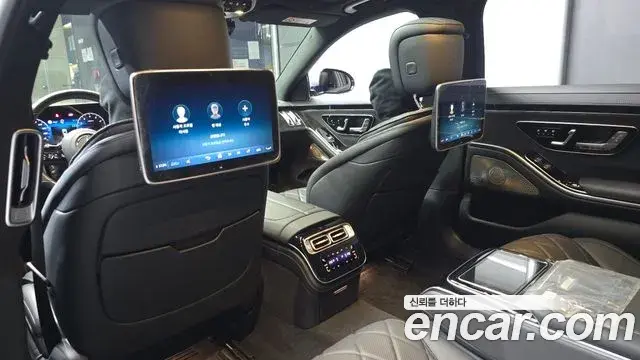 Mercedes-Benz S-Class 2021 — Photo 21/34