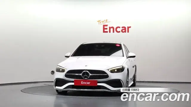 Mercedes-Benz C-Class 2023 — Фото 3/20