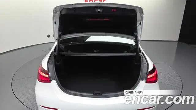 Mercedes-Benz C-Class 2023 — Фото 20/20