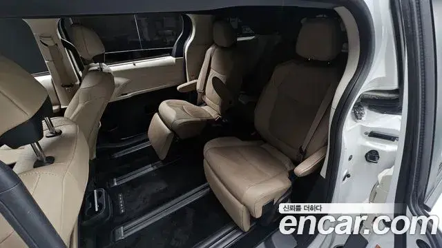 Toyota Sienna 2022 — Şəkil 3/41