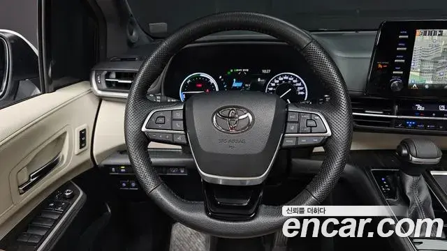 Toyota Sienna 2022 — Şəkil 10/41