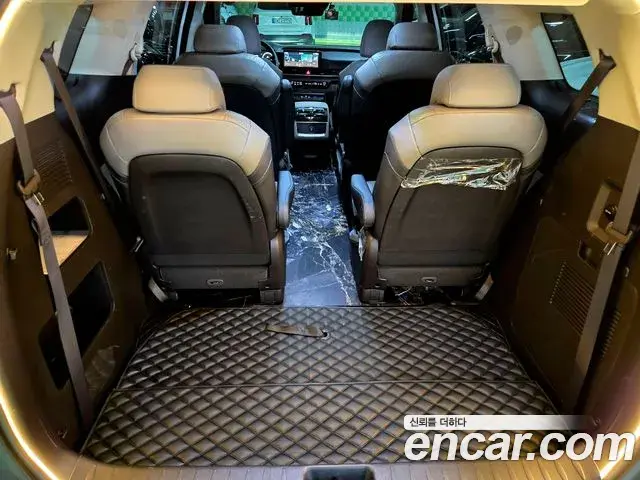 Kia Carnival 2025 — Photo 8/20