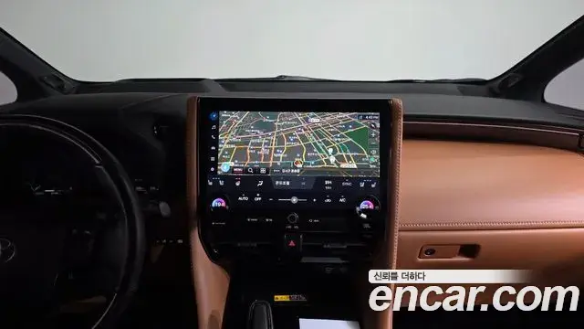 Toyota Alphard 2025 — Şəkil 32/44