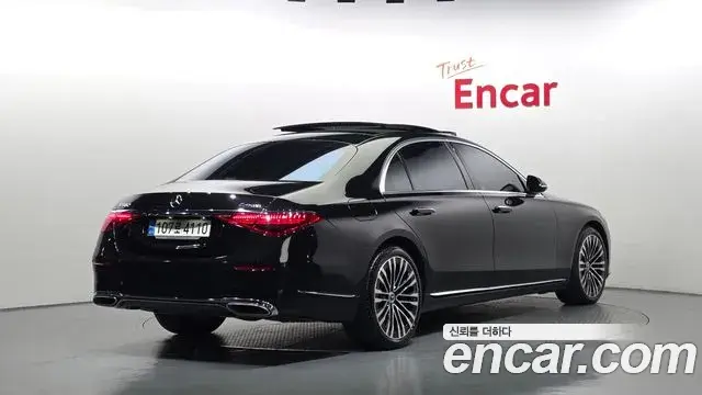 Mercedes-Benz S-Class 2021 — Photo 2/20
