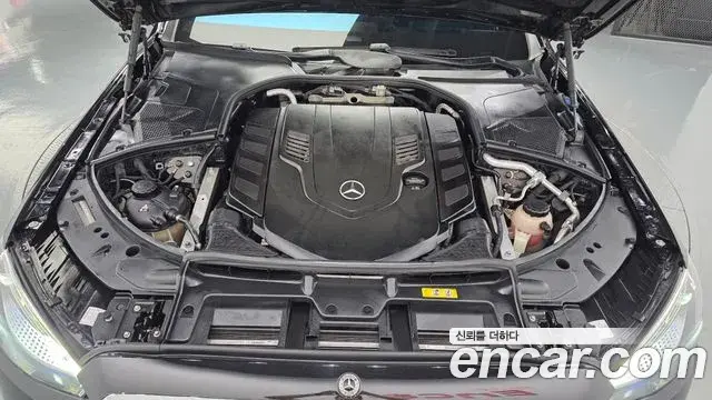 Mercedes-Benz S-Class 2021 — Photo 6/20