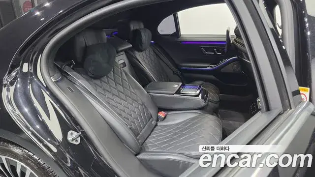 Mercedes-Benz S-Class 2021 — Photo 12/20