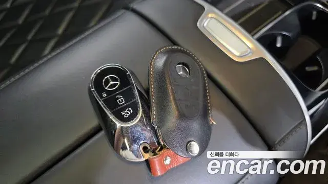 Mercedes-Benz S-Class 2021 — Photo 16/20