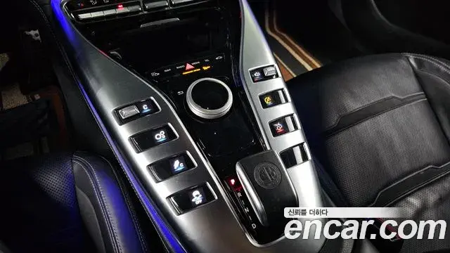 Mercedes-Benz AMG GT 2019 — ფოტო 9/20