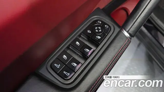 Porsche Cayenne 2020 — Фото 14/20