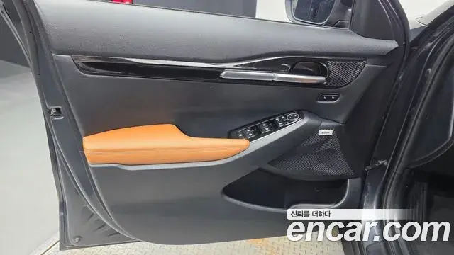 Kia Seltos 2023 — Photo 13/30