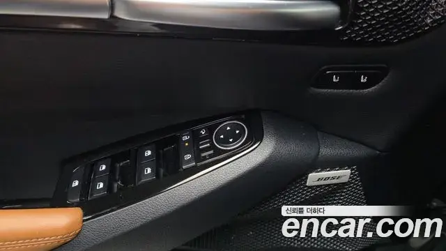 Kia Seltos 2023 — Photo 5/30