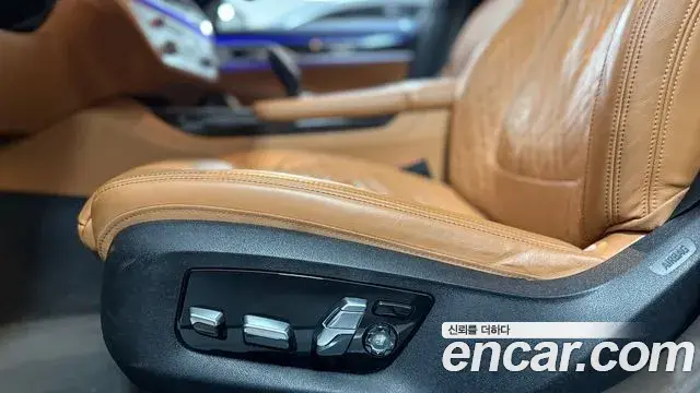BMW 7 Series 2022 — Фото 9/20