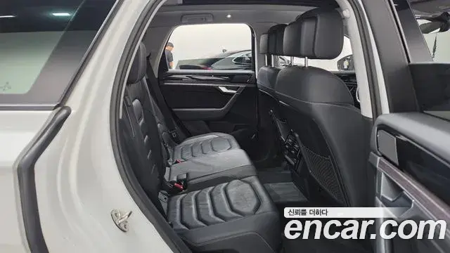 Volkswagen Touareg 2021 — Şəkil 21/35