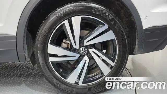 Volkswagen Touareg 2021 — Şəkil 1/35