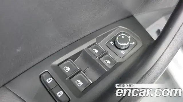 Volkswagen Touareg 2021 — Şəkil 14/35