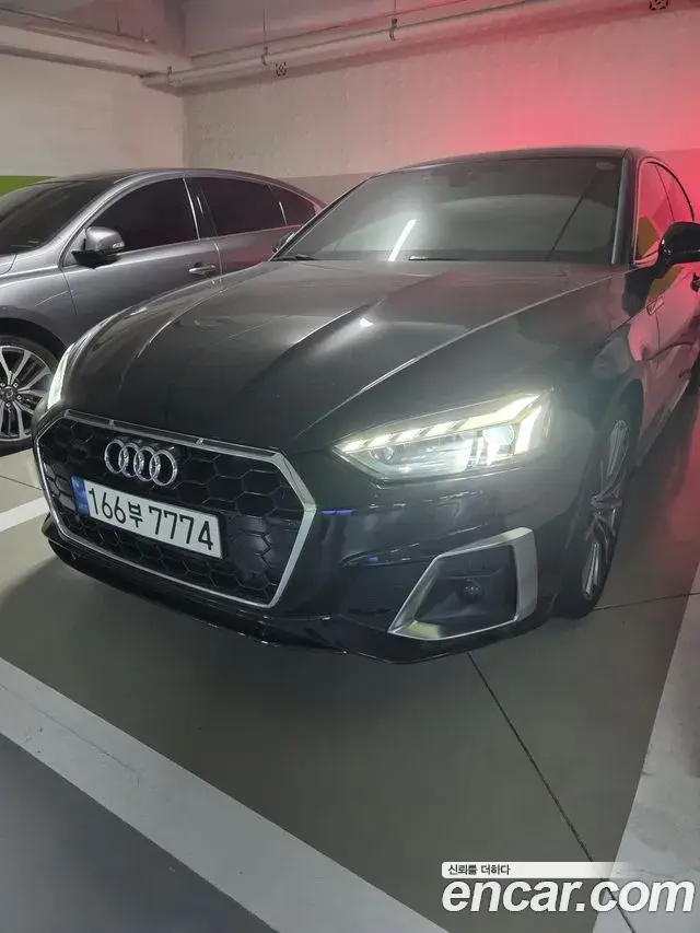 Audi A5 2023 — Фото 2/8