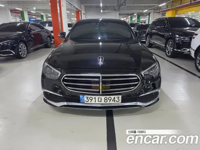 Mercedes-Benz E-Class 2021 — Фото 1/20