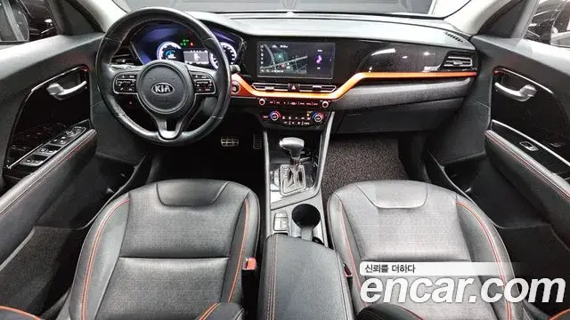 Kia Niro 2019 — Фото 7/20