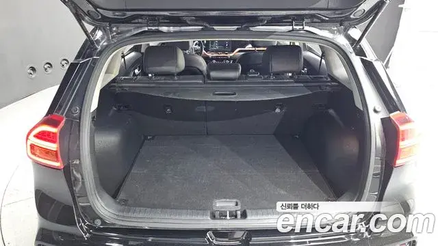 Kia Niro 2019 — Фото 20/20