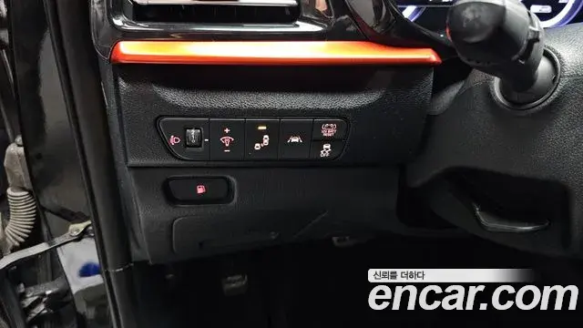 Kia Niro 2019 — Şəkil 37/37