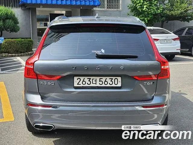 Volvo XC60 2020 — Фото 5/15