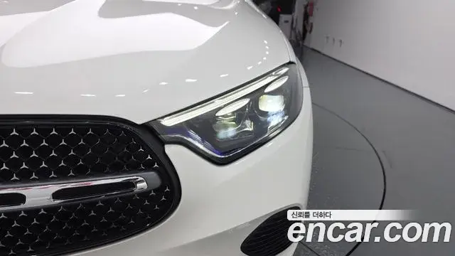 Mercedes-Benz GLC-Class 2025 — Photo 21/31