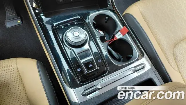 Kia Carnival 2023 — Фото 9/20