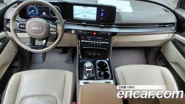 Kia Carnival 2021 — Photo 7/20