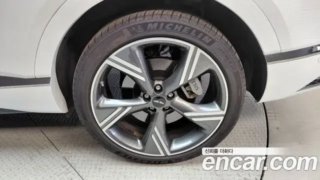 Genesis GV80 2024 — ფოტო 25/30