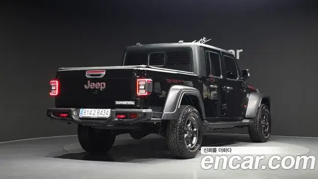 Jeep Gladiator 2023 — Фото 2/20