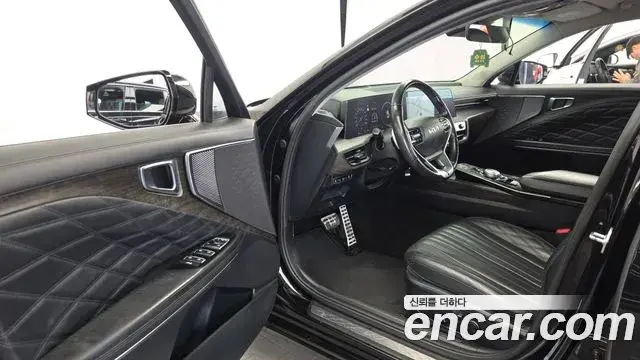 Kia K8 2021 — Photo 10/20